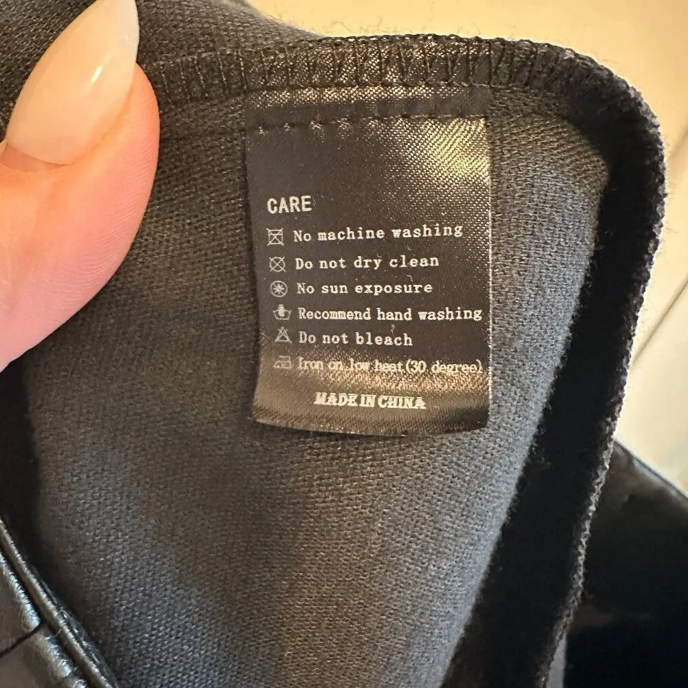 NWT Mangopop Faux Leather Skirt - Picture 5 of 5